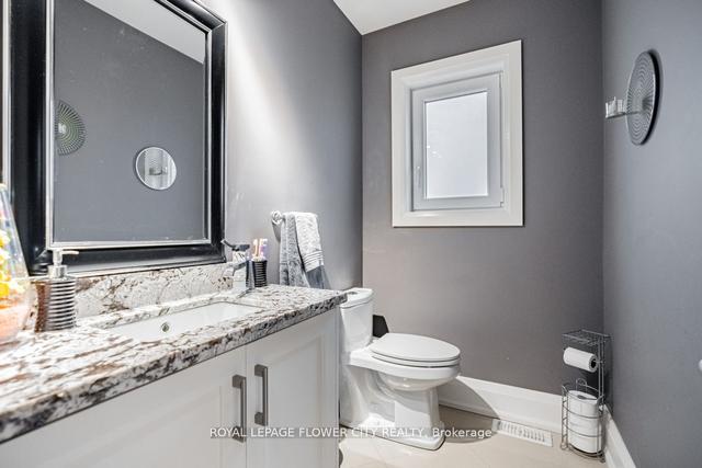 1878b Keele St, House semidetached with 3 bedrooms, 4 bathrooms and 4 parking in Toronto ON | Image 3