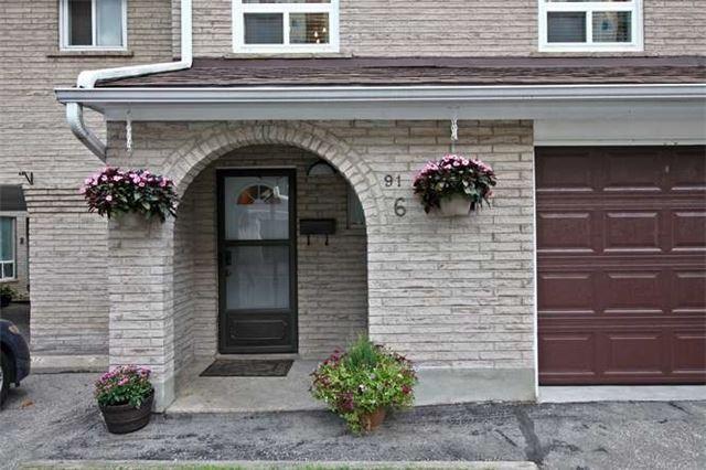 T.H #6 - 91 Rameau Dr, Townhouse with 3 bedrooms, 2 bathrooms and 2 parking in Toronto ON | Image 2