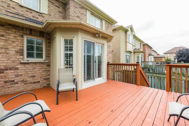 83 Mint Leaf Blvd, House detached with 3 bedrooms, 4 bathrooms and 6 parking in Brampton ON | Image 9