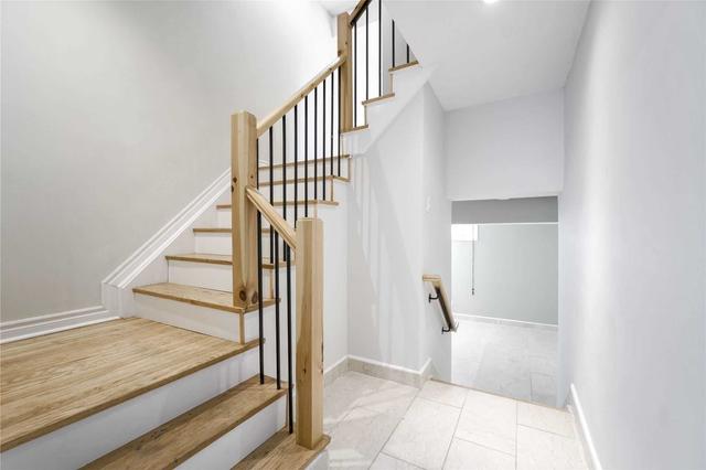 21 - 90 Castlebury Cres, Townhouse with 3 bedrooms, 2 bathrooms and 2 parking in Toronto ON | Image 33