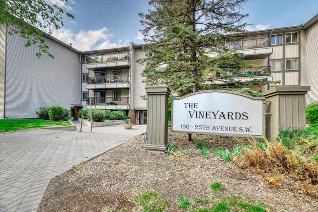 108 - 130 25 Avenue Sw, Condo with 2 bedrooms, 1 bathrooms and 1 parking in Calgary AB | Image 2