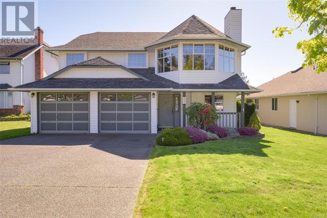 1292 Layritz Pl, House detached with 4 bedrooms, 4 bathrooms and 2 parking in Saanich BC | Image 1