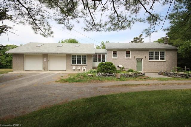 1372 Middle Road, House detached with 3 bedrooms, 1 bathrooms and 13 parking in Kingston ON | Image 1