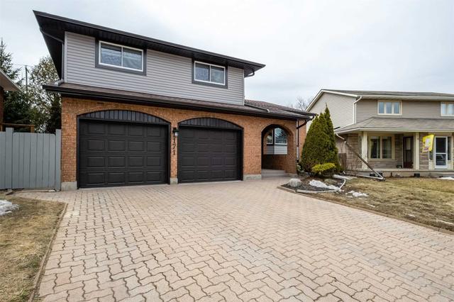 171 Castlegate Cres, House detached with 3 bedrooms, 4 bathrooms and 6 parking in Waterloo ON | Image 7