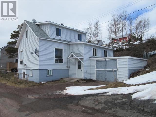 15 Lighthouse Road, House detached with 2 bedrooms, 1 bathrooms and null parking in Botwood NL | Image 3