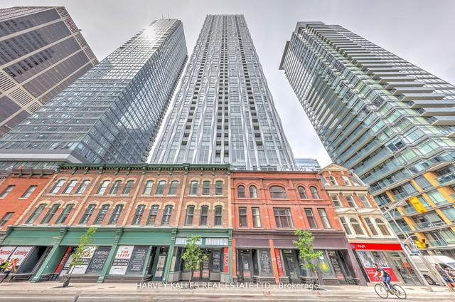 5506 - 1 Yorkville Ave, Condo with 2 bedrooms, 2 bathrooms and 1 parking in Toronto ON | Image 12