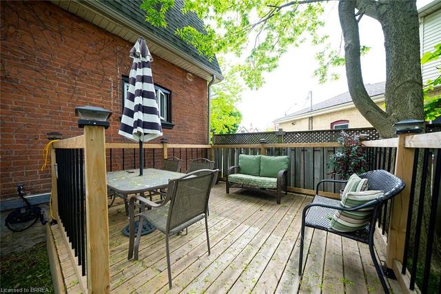 20 Sarah Street, House detached with 3 bedrooms, 1 bathrooms and null parking in Brantford ON | Image 27