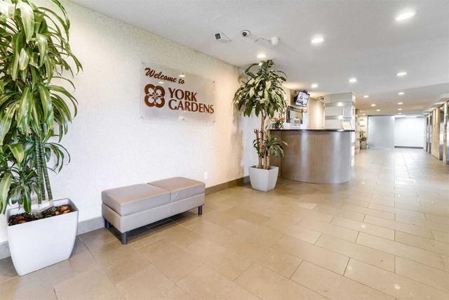1710 - 5 Parkway Forest Dr, Condo with 3 bedrooms, 1 bathrooms and 1 parking in Toronto ON | Image 17