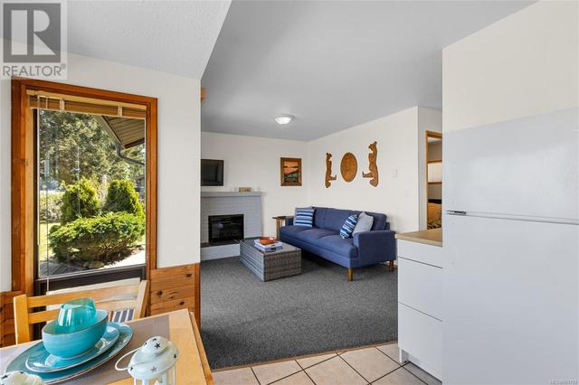 6 - 1051 Resort Dr, House attached with 2 bedrooms, 1 bathrooms and null parking in Parksville BC | Image 48