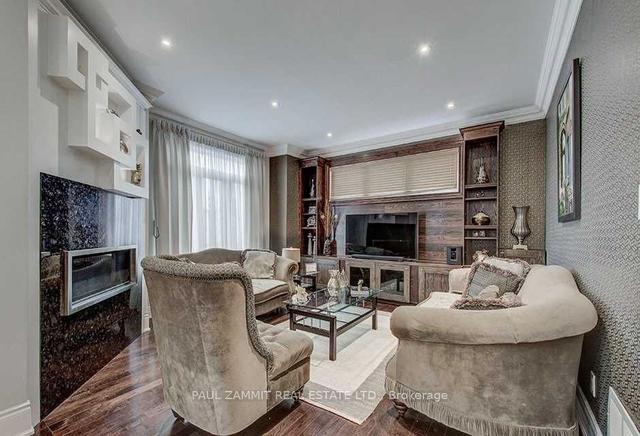 90 Grandview Ave, House detached with 4 bedrooms, 5 bathrooms and 9 parking in Markham ON | Image 4