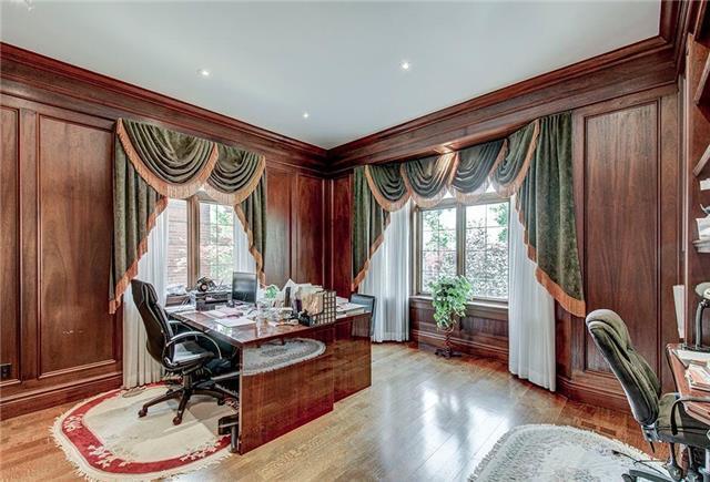 112 Glenayr Rd, House detached with 4 bedrooms, 7 bathrooms and 4 parking in Toronto ON | Image 4
