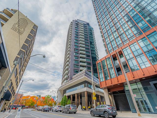 1802 - 88 Davenport Rd, Condo with 2 bedrooms, 2 bathrooms and 1 parking in Toronto ON | Image 35