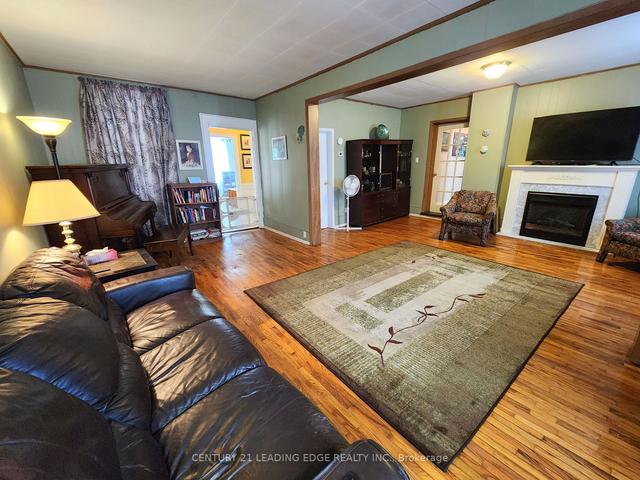 1705 Kirkfield Rd, House detached with 7 bedrooms, 4 bathrooms and 9 parking in Kawartha Lakes ON | Image 38
