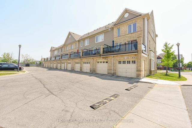 102 - 60 Fairwood Circ, Townhouse with 3 bedrooms, 3 bathrooms and 1 parking in Brampton ON | Image 40