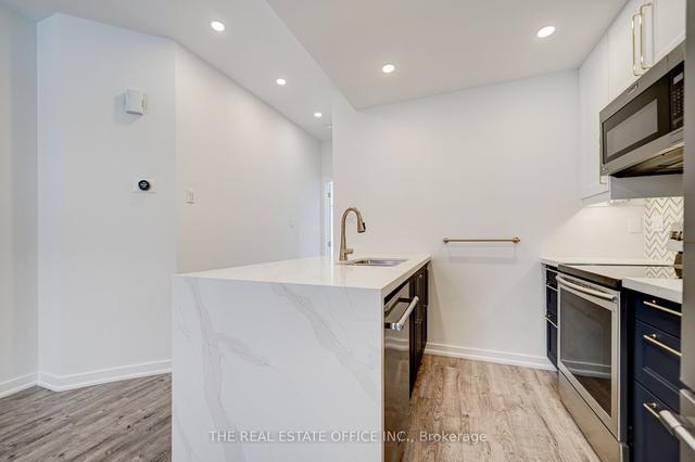 th2 - 11 Niagara St, Townhouse with 3 bedrooms, 2 bathrooms and 1 parking in Toronto ON | Image 7
