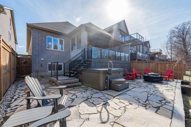 114 Deer Creek St, House detached with 4 bedrooms, 3 bathrooms and 4 parking in Kitchener ON | Image 31