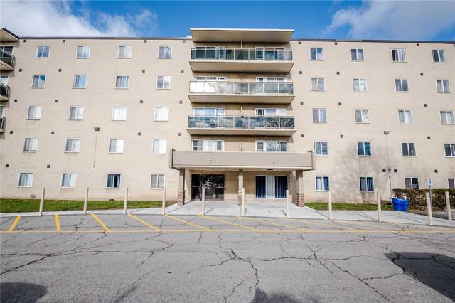 216 - 936 Glen St, Condo with 2 bedrooms, 1 bathrooms and 1 parking in Oshawa ON | Image 1