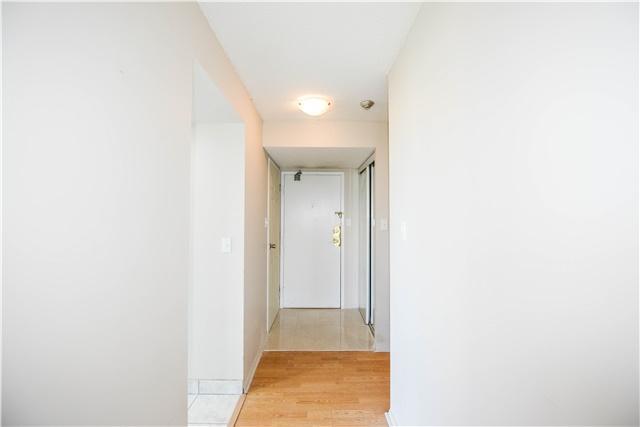 1001 - 10 Markbrook Lane, Condo with 2 bedrooms, 2 bathrooms and 1 parking in Toronto ON | Image 7