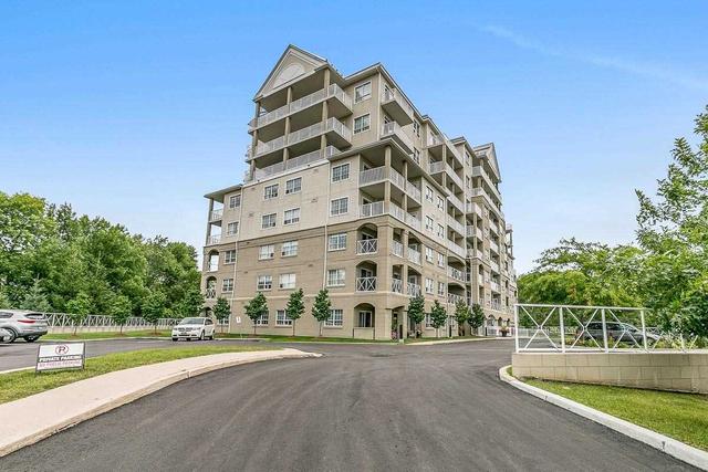 701 - 354 Atherley Rd, Condo with 3 bedrooms, 2 bathrooms and 1 parking in Orillia ON | Image 1