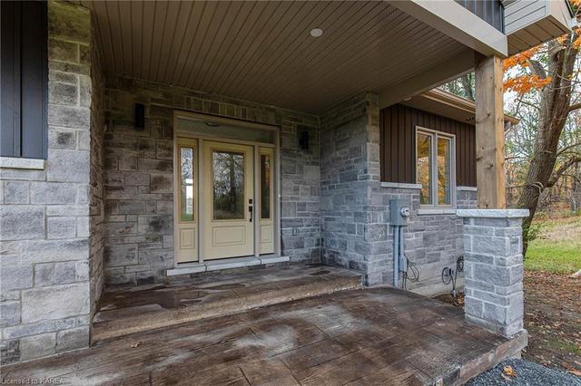 1888 Sunbury Road, House detached with 3 bedrooms, 2 bathrooms and 16 parking in South Frontenac ON | Image 6