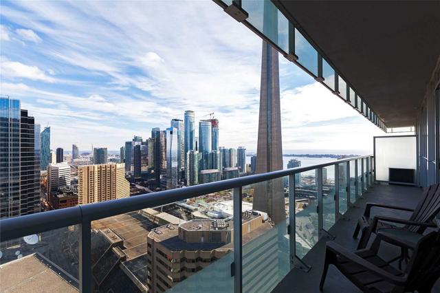 3510 - 300 Front St, Condo with 2 bedrooms, 2 bathrooms and 1 parking in Toronto ON | Image 7
