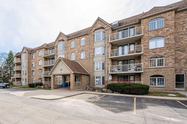 b105 - 216 Plains Rd W, Condo with 2 bedrooms, 2 bathrooms and 2 parking in Burlington ON | Image 1