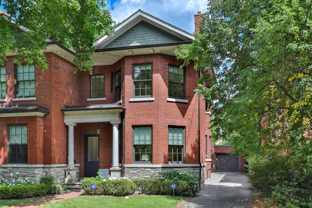 16 Rachael St, House semidetached with 3 bedrooms, 5 bathrooms and 1 parking in Toronto ON | Image 1