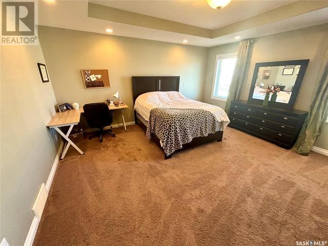 104 Atton Crescent, House attached with 5 bedrooms, 4 bathrooms and null parking in Saskatoon SK | Image 16