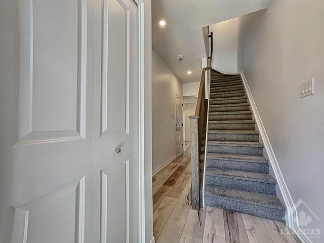 117 Camden Private, Townhouse with 3 bedrooms, 4 bathrooms and 2 parking in Ottawa ON | Image 2