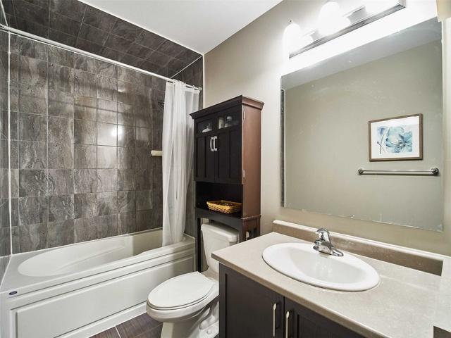 45 Far North Crt, House attached with 2 bedrooms, 2 bathrooms and 3 parking in Oshawa ON | Image 10