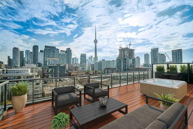 ph01 - 560 King St W, Condo with 3 bedrooms, 3 bathrooms and 2 parking in Toronto ON | Image 1