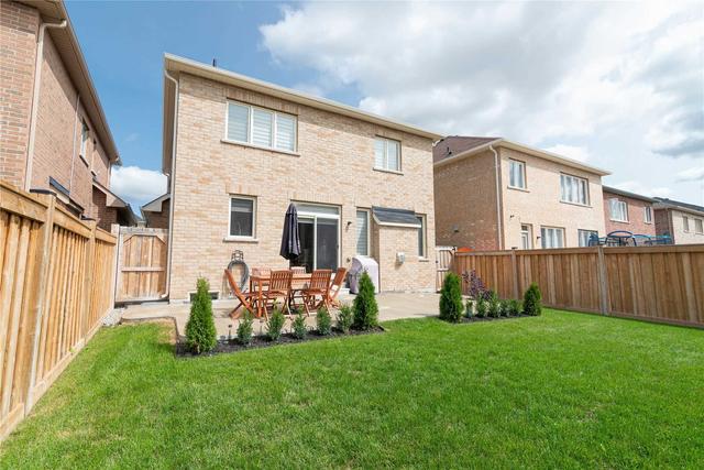 34 Newhouse Blvd, House detached with 4 bedrooms, 4 bathrooms and 4 parking in Caledon ON | Image 15