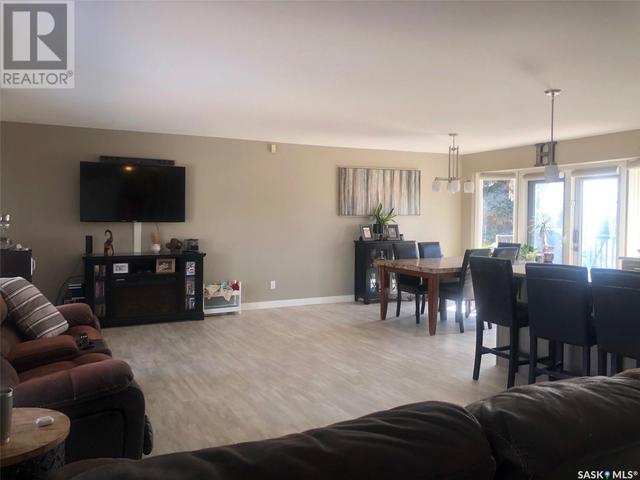299 Parker Crescent, House detached with 5 bedrooms, 3 bathrooms and null parking in Canora SK | Image 17