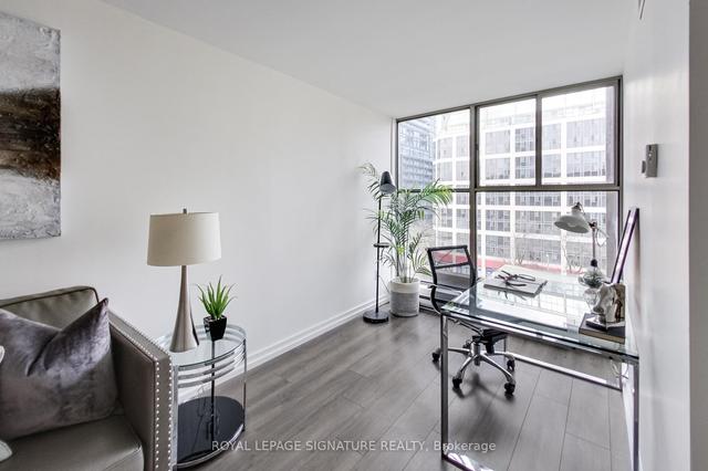 711 - 65 Scadding Ave, Condo with 2 bedrooms, 1 bathrooms and 1 parking in Toronto ON | Image 10