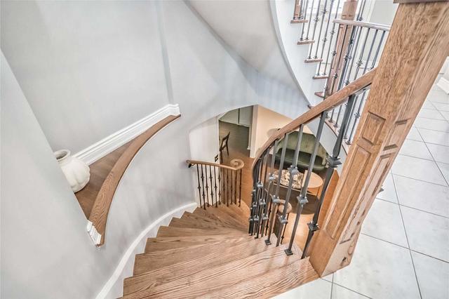 824 Stargazer Dr, House detached with 4 bedrooms, 6 bathrooms and 6 parking in Mississauga ON | Image 31