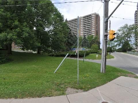 105 - 260 Scarlett Rd, Condo with 1 bedrooms, 1 bathrooms and 1 parking in Toronto ON | Image 17