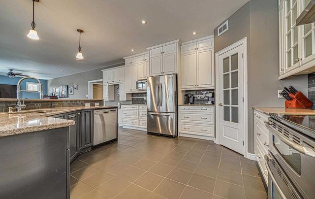 2638 Burnham Line, House detached with 4 bedrooms, 4 bathrooms and 7 parking in Otonabee South Monaghan ON | Image 6