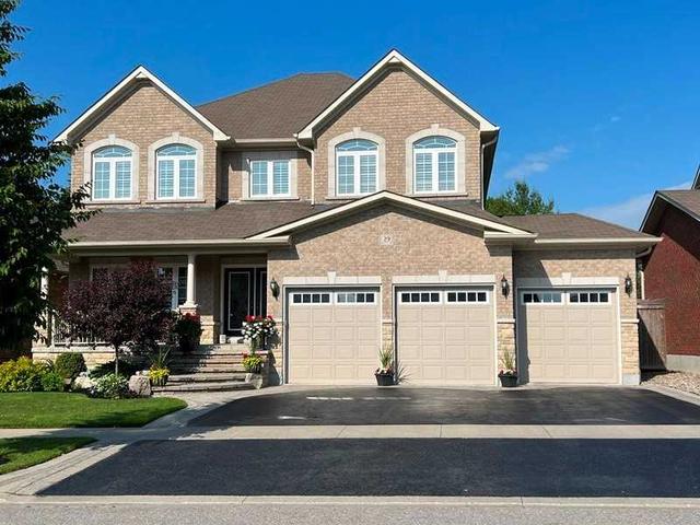 29 Corvinelli Dr, House detached with 5 bedrooms, 5 bathrooms and 6 parking in Whitby ON | Image 1
