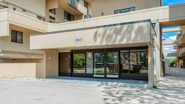 518 - 665 Kennedy Rd, Condo with 3 bedrooms, 2 bathrooms and 1 parking in Toronto ON | Card Image