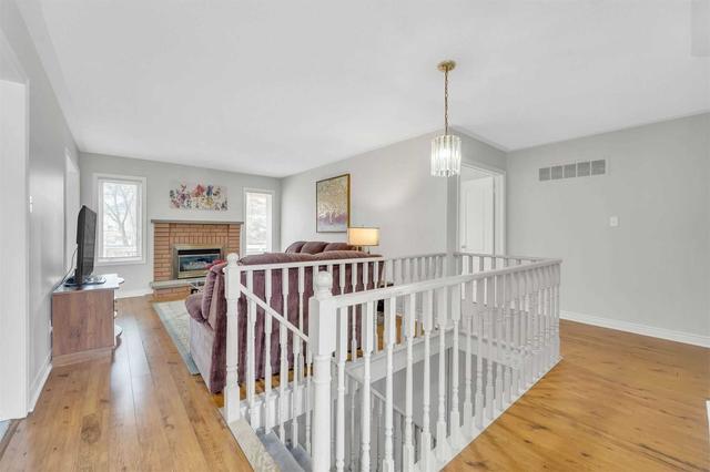 85 Cityview Circ, House detached with 2 bedrooms, 4 bathrooms and 4 parking in Barrie ON | Image 10