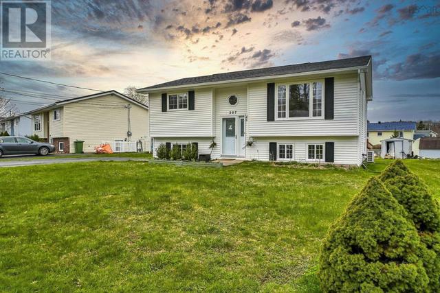 207 Churchill Downs Circle, House detached with 3 bedrooms, 2 bathrooms and null parking in Halifax NS | Image 1