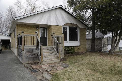 upper - 28 Child Dr, House detached with 3 bedrooms, 1 bathrooms and 7 parking in Aurora ON | Image 1