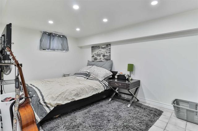 109 Bowie Ave, House detached with 2 bedrooms, 2 bathrooms and 1 parking in Toronto ON | Image 15