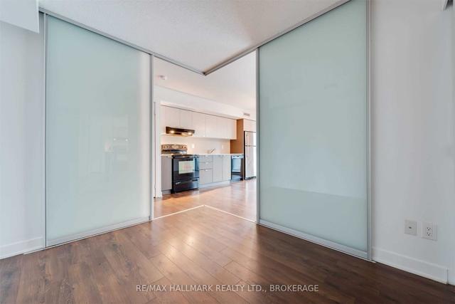 1311 - 110 Charles St E, Condo with 1 bedrooms, 1 bathrooms and 0 parking in Toronto ON | Image 10