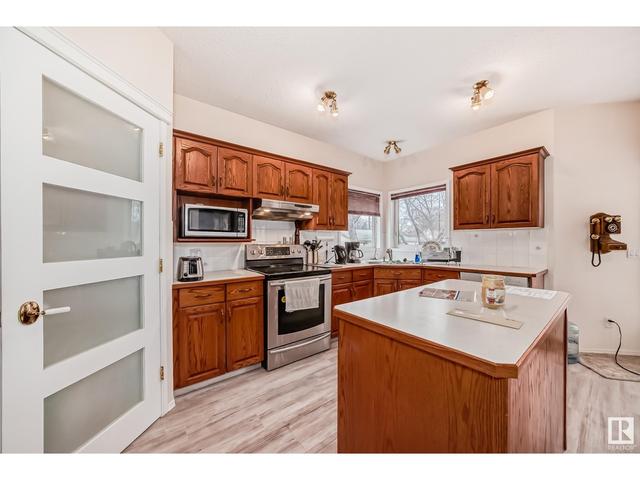9531 152 St Nw, House detached with 3 bedrooms, 2 bathrooms and null parking in Edmonton AB | Image 4