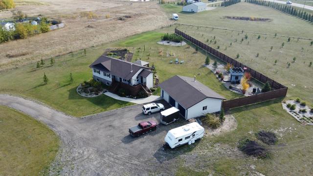 82023 Township Road 710, House detached with 6 bedrooms, 3 bathrooms and null parking in Grande Prairie County No. 1 AB | Image 3