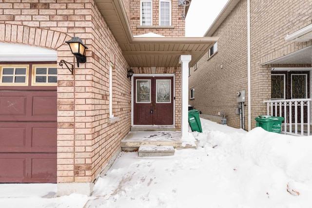 855 Rogerson Rd, House semidetached with 3 bedrooms, 4 bathrooms and 3 parking in Mississauga ON | Image 34