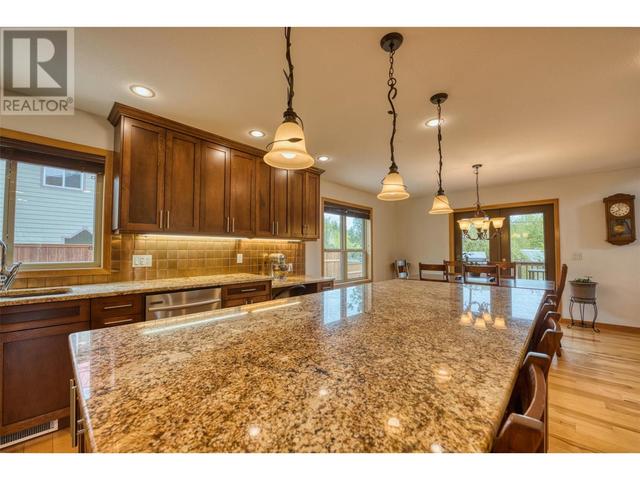 7390 Fintry Delta Road, House detached with 3 bedrooms, 3 bathrooms and 8 parking in Central Okanagan West BC | Image 16