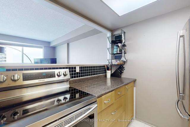 1403 - 99 Harbour Sq, Condo with 0 bedrooms, 1 bathrooms and 0 parking in Toronto ON | Image 11