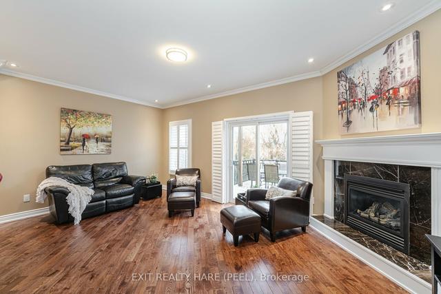 483 Vodden St E, House attached with 3 bedrooms, 3 bathrooms and 1 parking in Brampton ON | Image 8